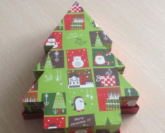 color-printed-Christmas-packaging-box