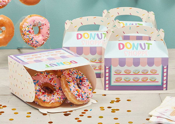donuts takeout box with carrier handle